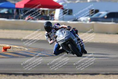 media/Dec-18-2022-SoCal Trackdays (Sun) [[8099a50955]]/Turn 2 (950am)/